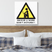 Hacker am Arbeitsplatz Leinwanddruck (Insitu (Schlafzimmer))