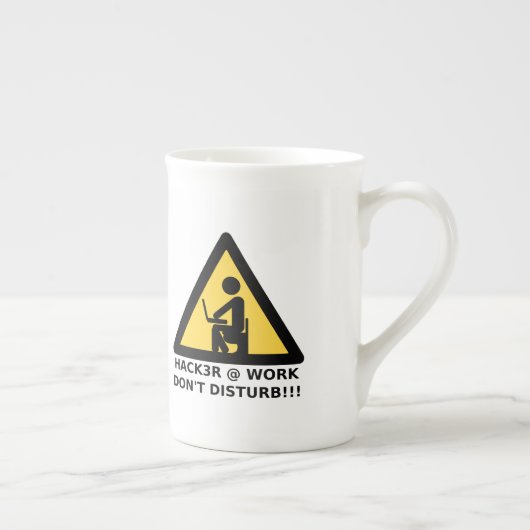 Hacker am Arbeitsplatz Porzellantasse (Rechts)