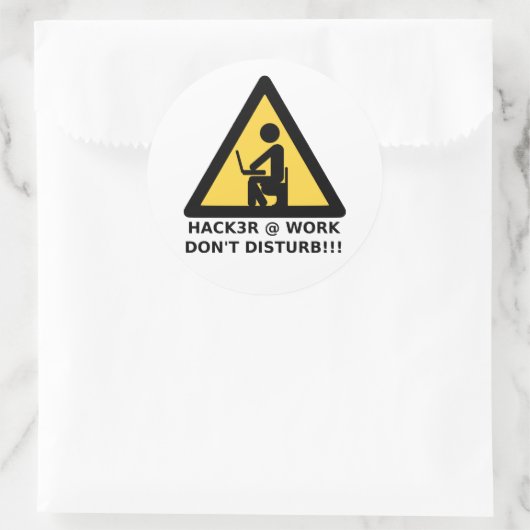Hacker am Arbeitsplatz Runder Aufkleber (Tasche)
