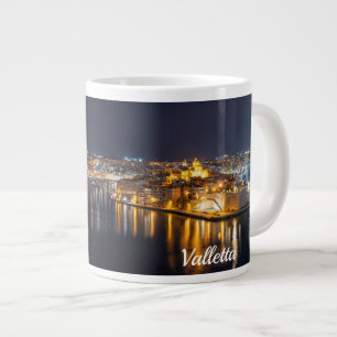 Hafen in Malta nachts beleuchtet Jumbo-Tasse