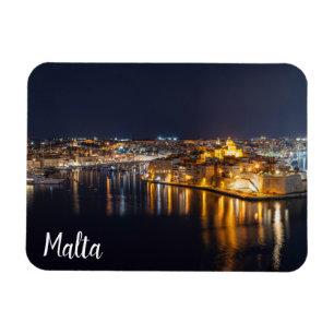 Hafen in Malta nachts beleuchtet Magnet
