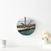 Hafen Siegel, Morro Bay, Kalifornien Runde Wanduhr (Zuhause)