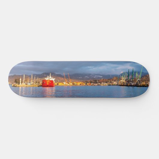 Hafen von Batumi Skateboard (Horizontal)