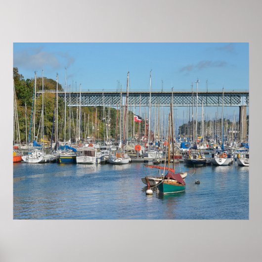 Hafen von Douarnenez, Frankreich Poster (Vorne)