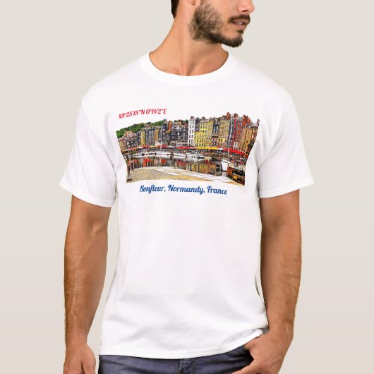 Hafen von Honfleur in der Normandie, Frankreich. T-Shirt (Vorderseite)