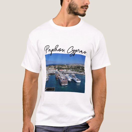 Hafen von Paphos und Leuchtturm T-Shirt (Vorderseite)