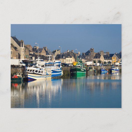 Hafen von Saint-Vaast-la-Hougue in Frankreich Postkarte (Vorderseite)