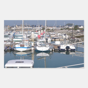 Hafen von Saint-Vaast-la-Hougue in Frankreich Rechteckiger Aufkleber