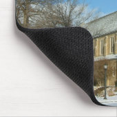 Hafenkapelle im Winter an der Grove City Uni Mousepad (Ecke)