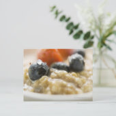 Haferbrei mit Beeren, nah Postkarte (Stehend Vorderseite)