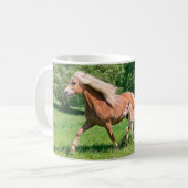 Haflinger Pferde mit Niedlichen Foals Run Funny Fo Kaffeetasse (Vorderseite Links)