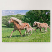 Haflinger Pferde mit Niedlichen Foals Run Funny Fo Puzzle (Horizontal)