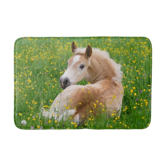 Haflinger Pferdeniedliches Fohlenstillstehender Badematte (Vorderseite)