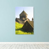 Haghpat Kloster Außenbereich Leinwanddruck (Insitu (Holzboden))