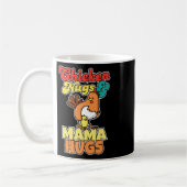 Hähnchen-Nuggets und Mama-Umarmen Lustiger Muttert Kaffeetasse (Links)