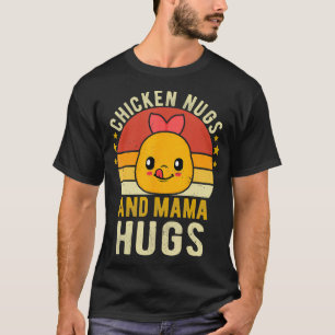 Hähnchen-Nuggs und Mama Umarmen Kleinkind für Chic T-Shirt