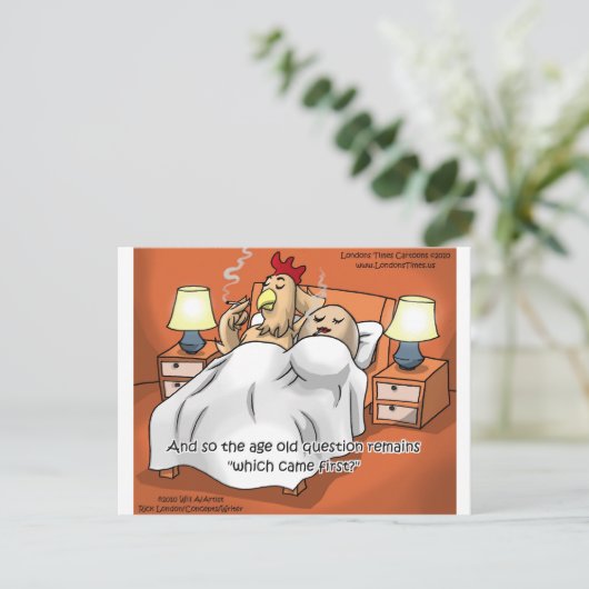 Hähnchen oder Ei kam 1. Funny Gifts & T-Shirts Postkarte (Stehend Vorderseite)