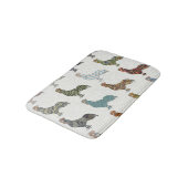 Hähnchenbauernhof mit farbigen Mustern Badematte (Schrägansicht)