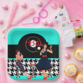 Hahnentrittmuster in den 1950er Jahren mit Vintage Pappteller (Party)