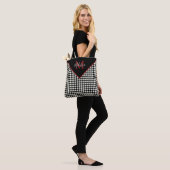 Hahnentrittmuster personalisierter Totbeutel Tasche (Am Model)