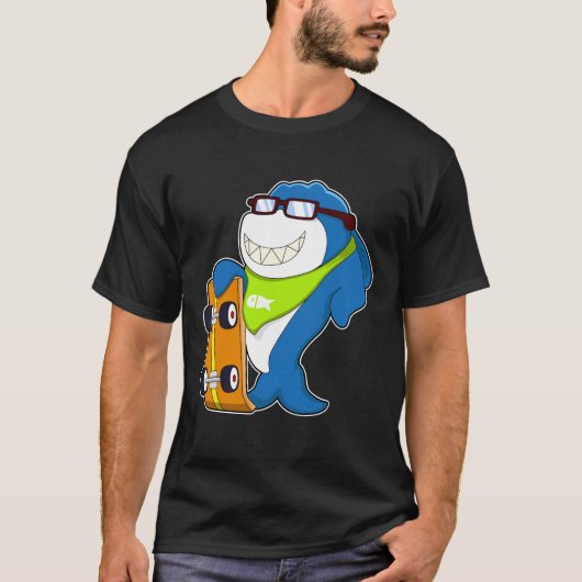 Hai als Skater mit Skateboard T-Shirt (Vorderseite)