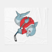 Hai beim Eishockey mit Eishockeystick Fleecedecke (Vorderseite (Horizontal))