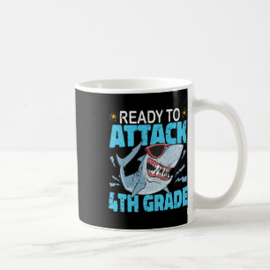 Hai bereit zum Angriff 4. Klasse erster Tag Jungen Kaffeetasse
