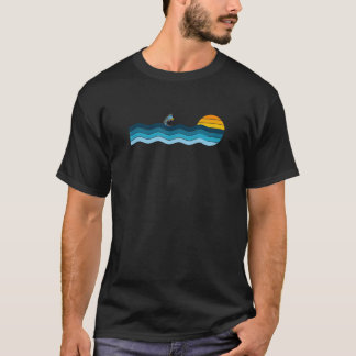 Hai Breaching in Vintag Retro Sunset Great whi T-Shirt