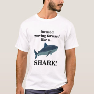 Hai fokussiert sich wie ein Hai nach vorn bewegen T-Shirt