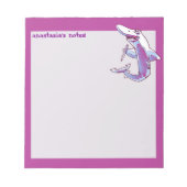 Hai hält Bleistift lustigen Cartoon anpassbar Notizblock (Vorderseite)