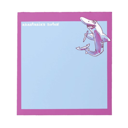 Hai hält Bleistift lustigen Cartoon anpassbar Notizblock (Vorderseite)