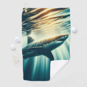 Hai in der Tiefsee und Sonnenlicht Golfhandtuch (Insitu)