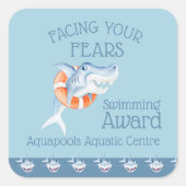 Hai mit Blick auf Ihre Ängste Anfänger schwimmen A Quadratischer Aufkleber (Vorderseite)