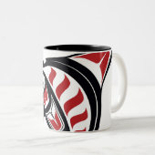 Haida orca auf einer zweiteiligen Tasse (VorderseiteRechts)