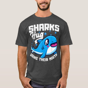 Haie umarmen ihren Mund-Funny-Shark-Pub T-Shirt