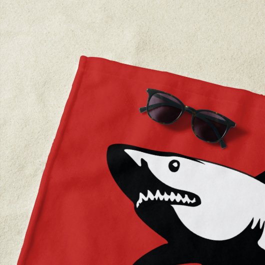 Haifisch-Angriff - behalten Sie Ruhe u. schwimmen Strandtuch (Beispiel)