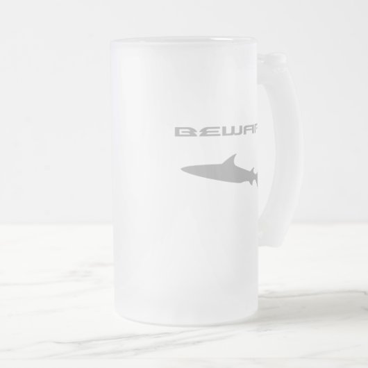 Haifisch Mattglas Bierglas (VorderseiteRechts)