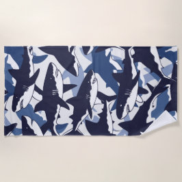 Haifisch-Muster – Blaues Ozeandesign Strandtuch