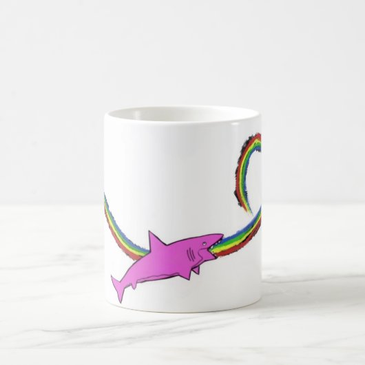 Haifisch-Regenbogen Wurf-oben Kaffeetasse (Mittel)