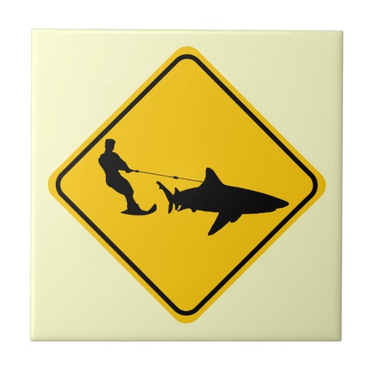 Haifisch-Skifahren Fliese (Vorderseite)