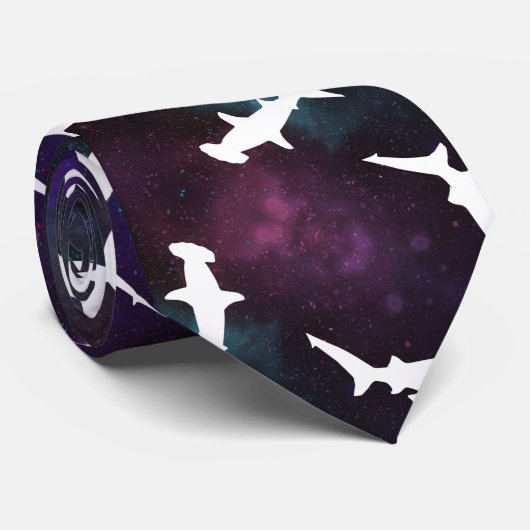 Haifisch-weißer Schatten auf der Dunklen Galaxie Krawatte (Gerollt)