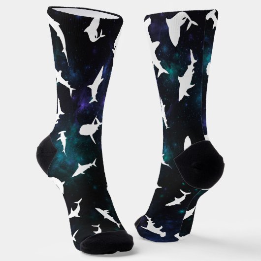 Haifisch-weißer Schatten auf der Dunklen Galaxie Socken (Gewinkelt)
