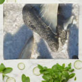 Haifisch-Zähne von Jax Strand Handtuch (Gefaltet)