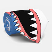 Haifischkiefer auf einer Halsbindung Krawatte (Gerollt)