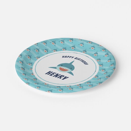 Haifischköder | Personalisierte Geburtstagspartei Pappteller (Schrägansicht)