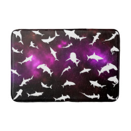 Haifischschatten auf der Dunklen Galaxie Badematte