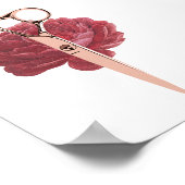 Hair Stylist Burgundy Blume & Rose Goldschere Poster (Ecke)