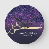 Hair Stylist Magic Lila Glitzer Tropfen Salon Runde Wanduhr (Vorderseite)