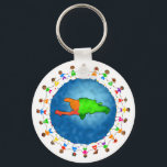 Haiti Kids Schlüsselanhänger<br><div class="desc">Niedliche Cartoon-Abbildung einer Gruppe von Jungen und Mädchen,  die sich um den Globus hielten und eine Landkarte von Haiti zeigt. Nützliches Image für die Unterstützung der Kinder Haitis nach dem Erdbeben-Desaster. Bilder auf verschiedenen Geschenken und Produkten erhältlich.</div>