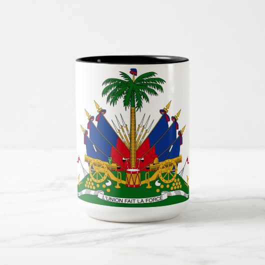 Haitianische Wappen (Haiti) Zweifarbige Tasse (Mittel)
